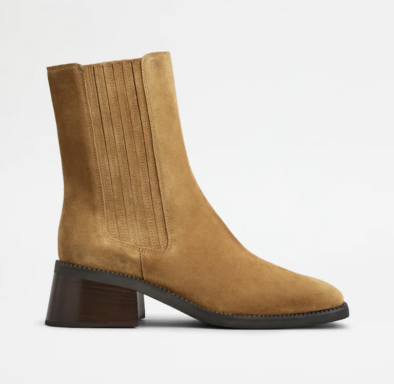 Chelsea boots in suede, with leather block heel and rubber outsole by Tod's Fall Winter 22/23